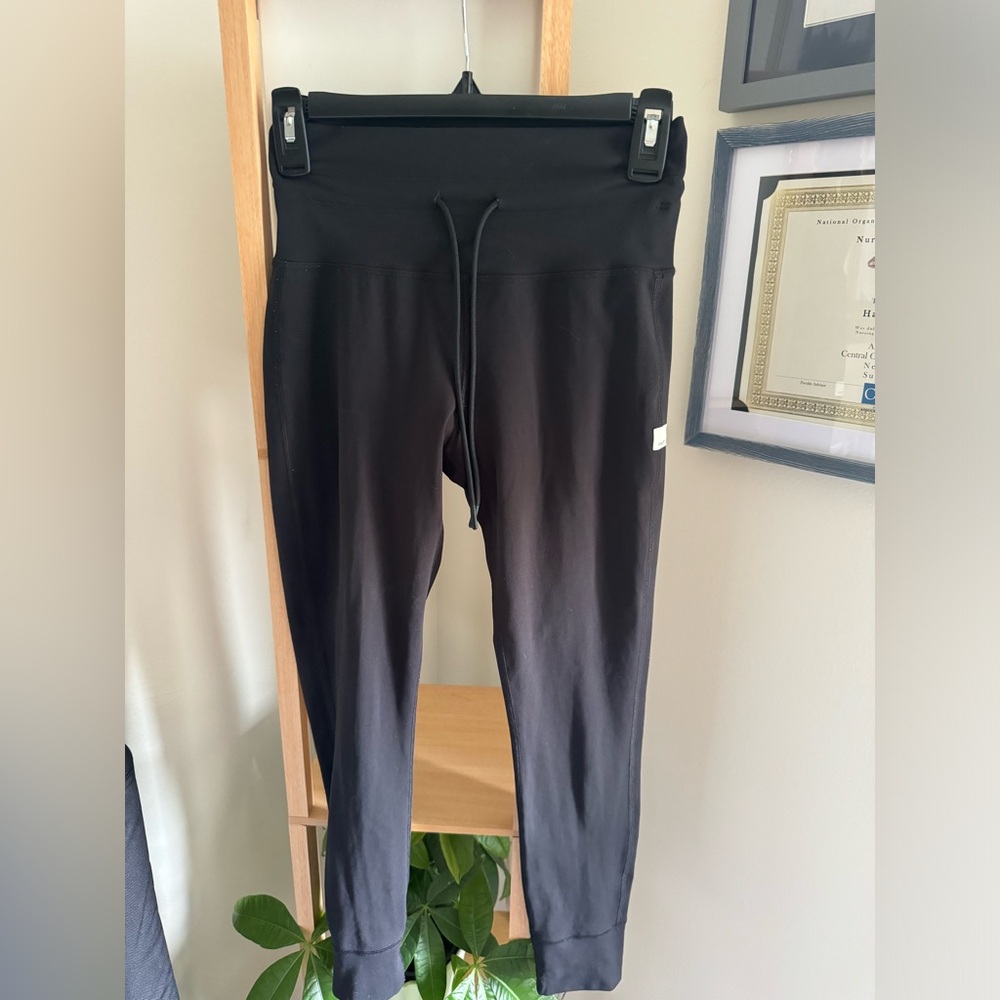 Vuori High Rise Leggings